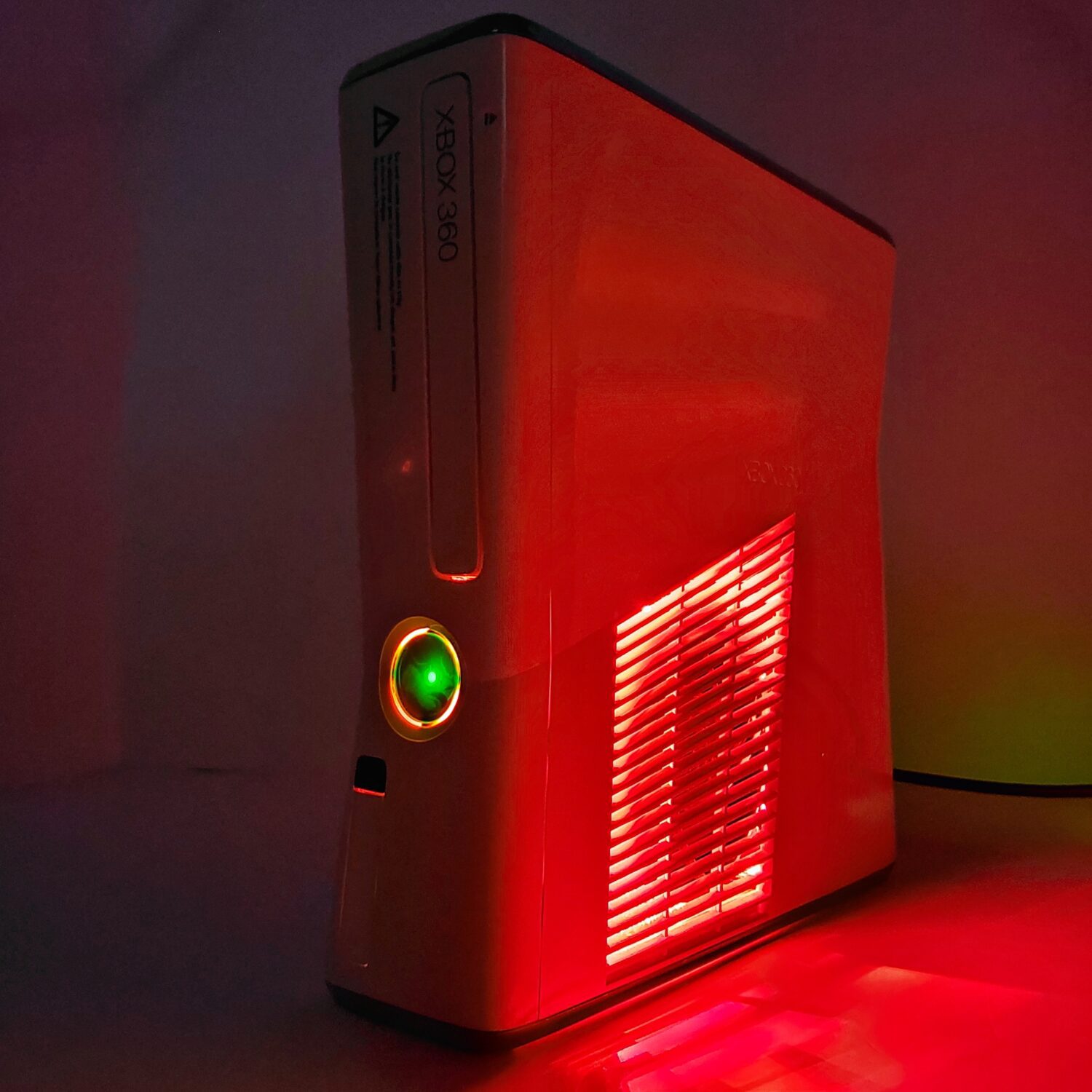Xbox 360 Slim Custom White Console RGH 3 + Red LEDs, #4727