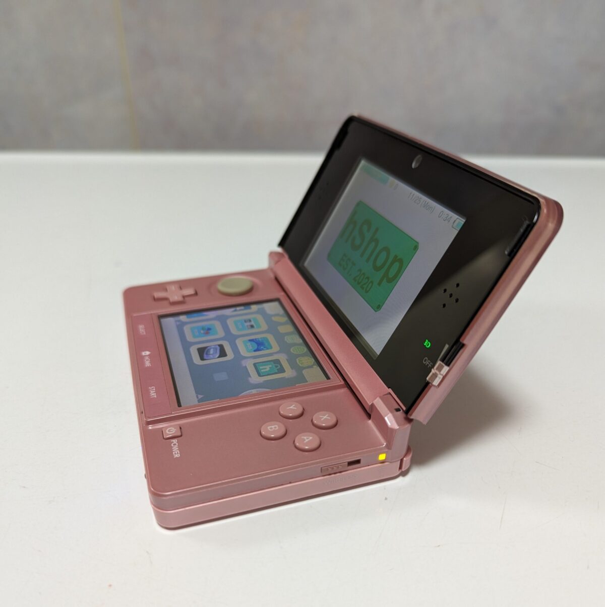 Modded Pearl Pink Nintendo 3DS – #11482 | The Retro Hero