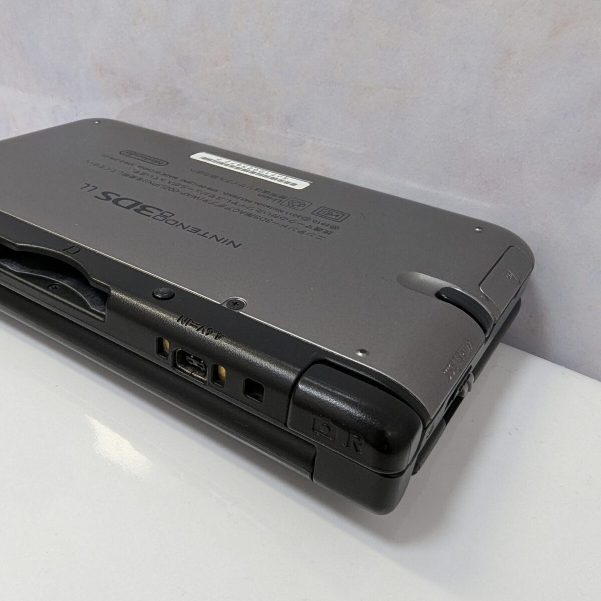Silver Modded and Region Converted Nintendo 3DS XL/LL - #13362
