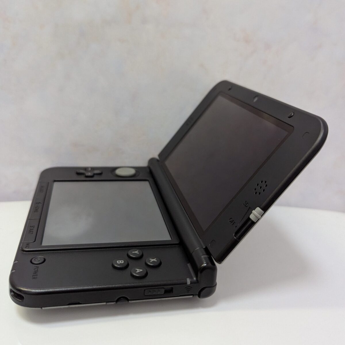 Silver Modded and Region Converted Nintendo 3DS XL/LL - #13362