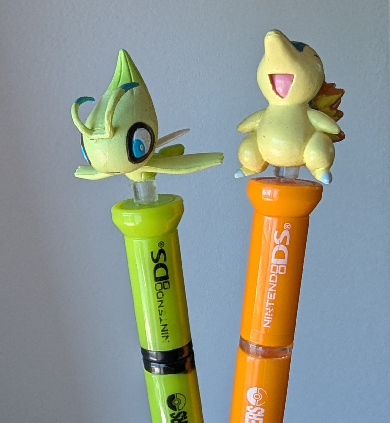 official-nintendo-pokemon-diamond-pearl-expandable-stylus-pens-celebi-cyndaquil