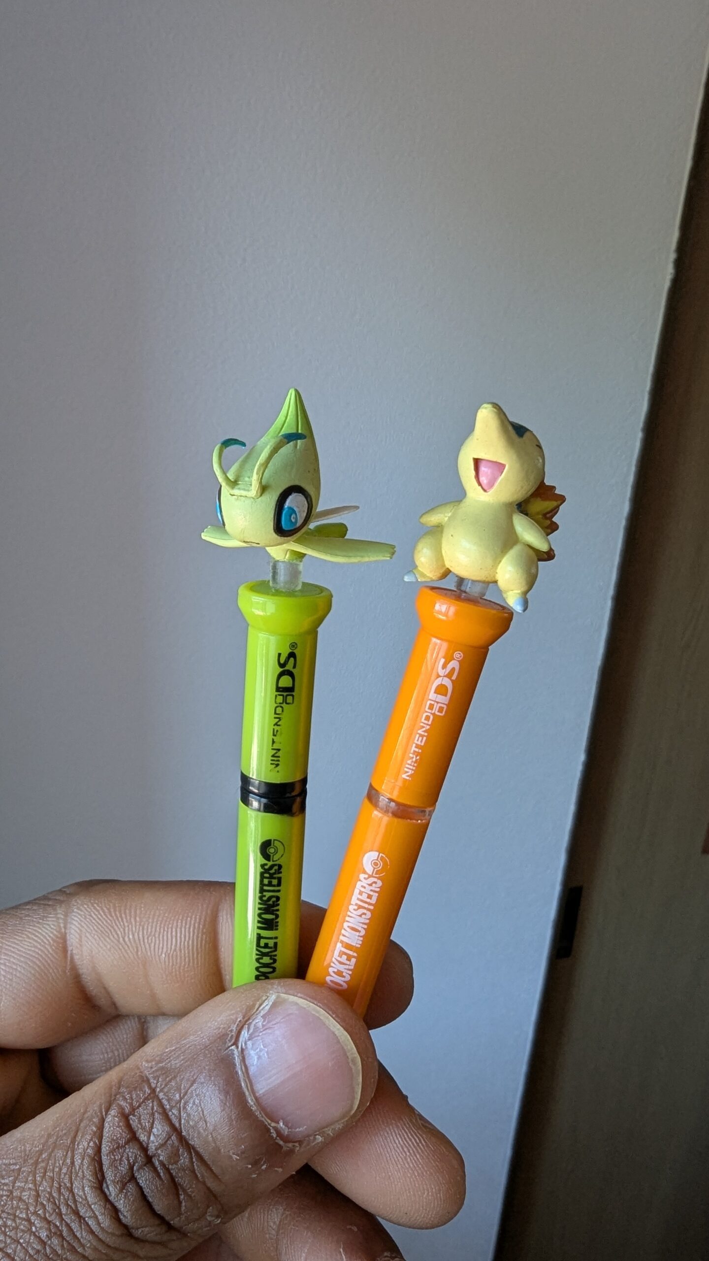 official-nintendo-pokemon-diamond-pearl-expandable-stylus-pens-celebi-cyndaquil