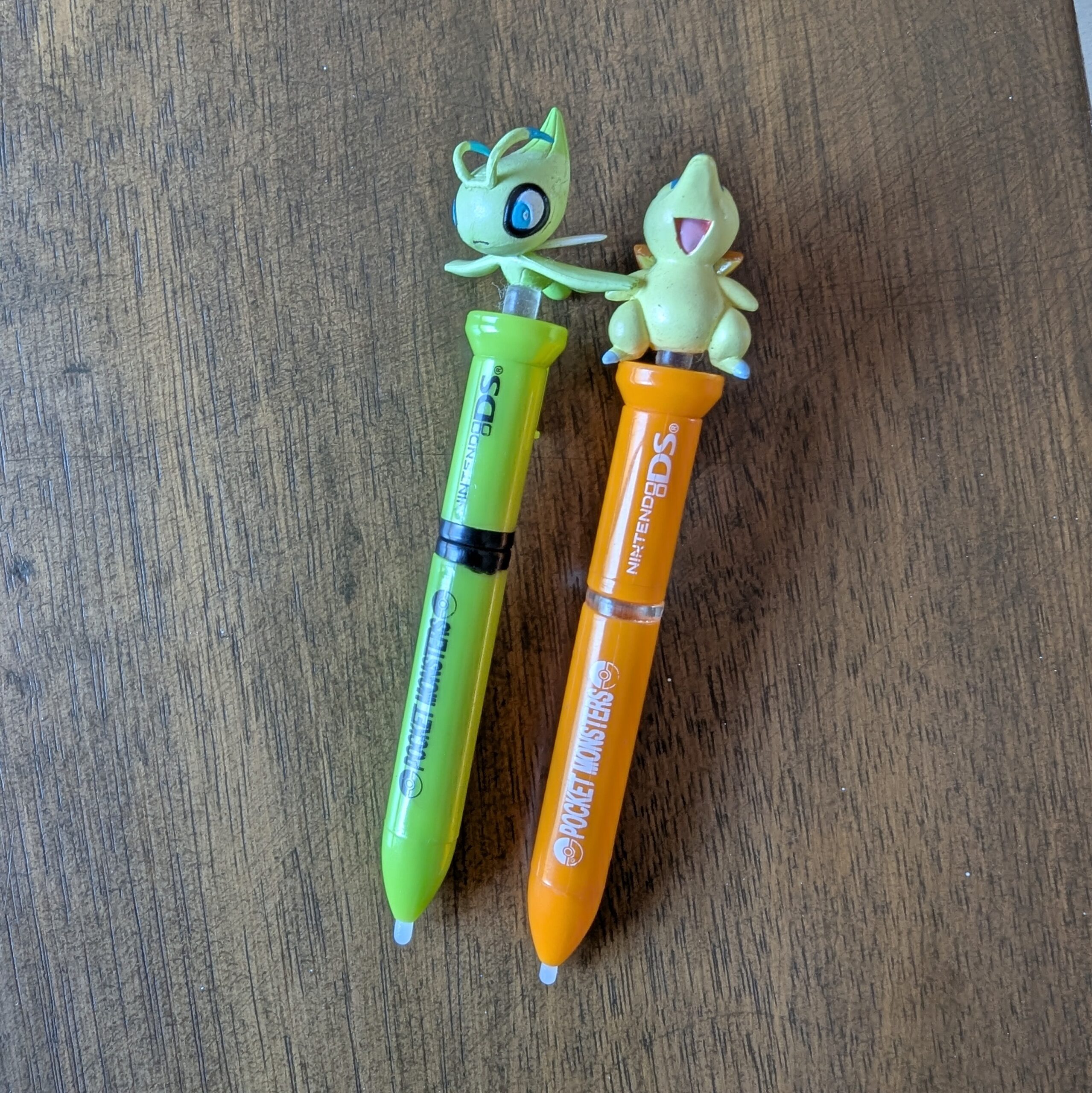 official-nintendo-pokemon-diamond-pearl-expandable-stylus-pens-celebi-cyndaquil