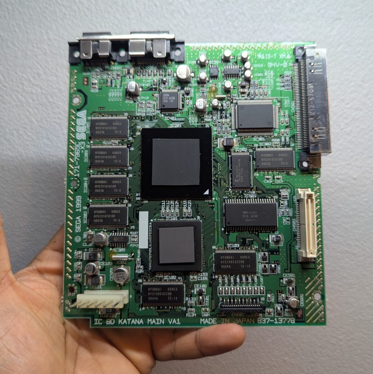 Custom Sonic Themed SEGA Dreamcast - Refurbished, GDEMU Modded