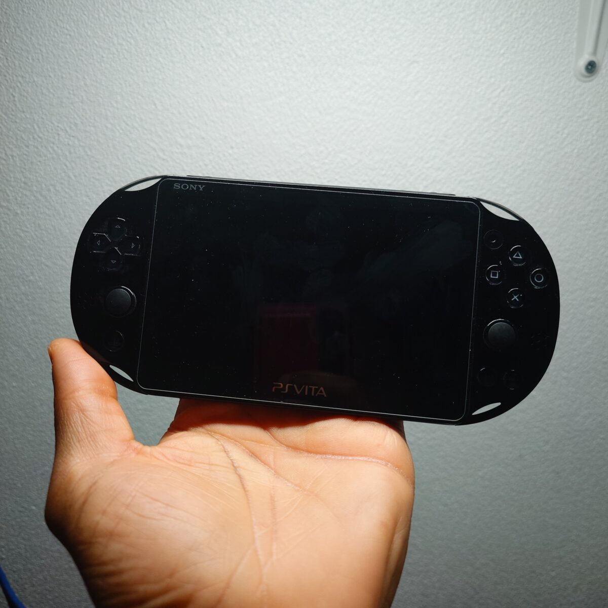 Black PS Vita PCH-2000 Jailbroken 128GB SD2Vita Plug and Play