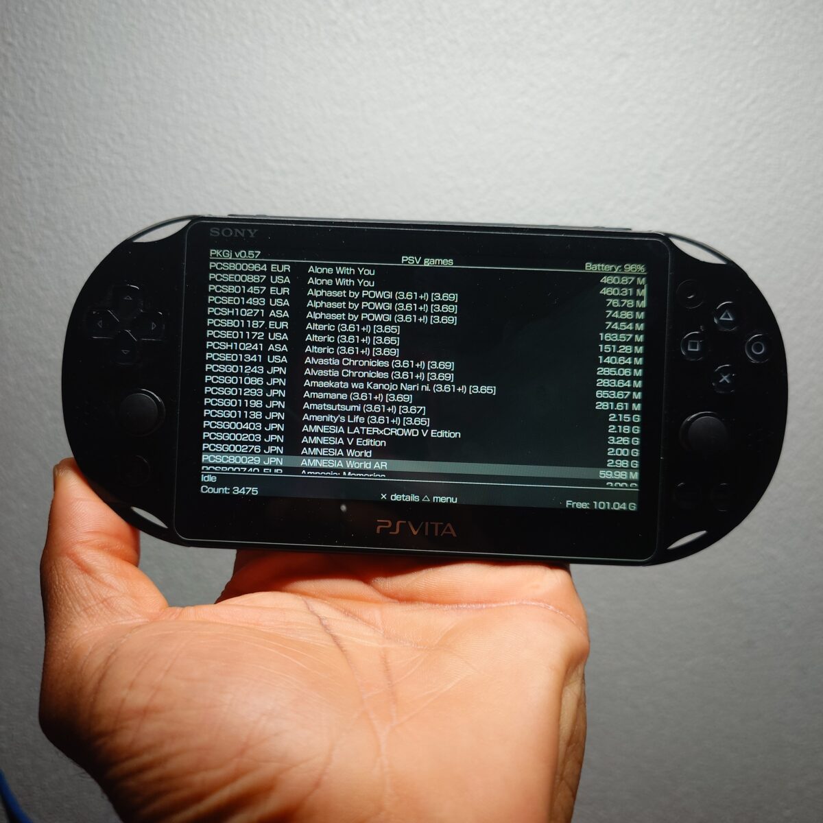 Black PS Vita PCH-2000 Jailbroken 128GB SD2Vita Plug and Play