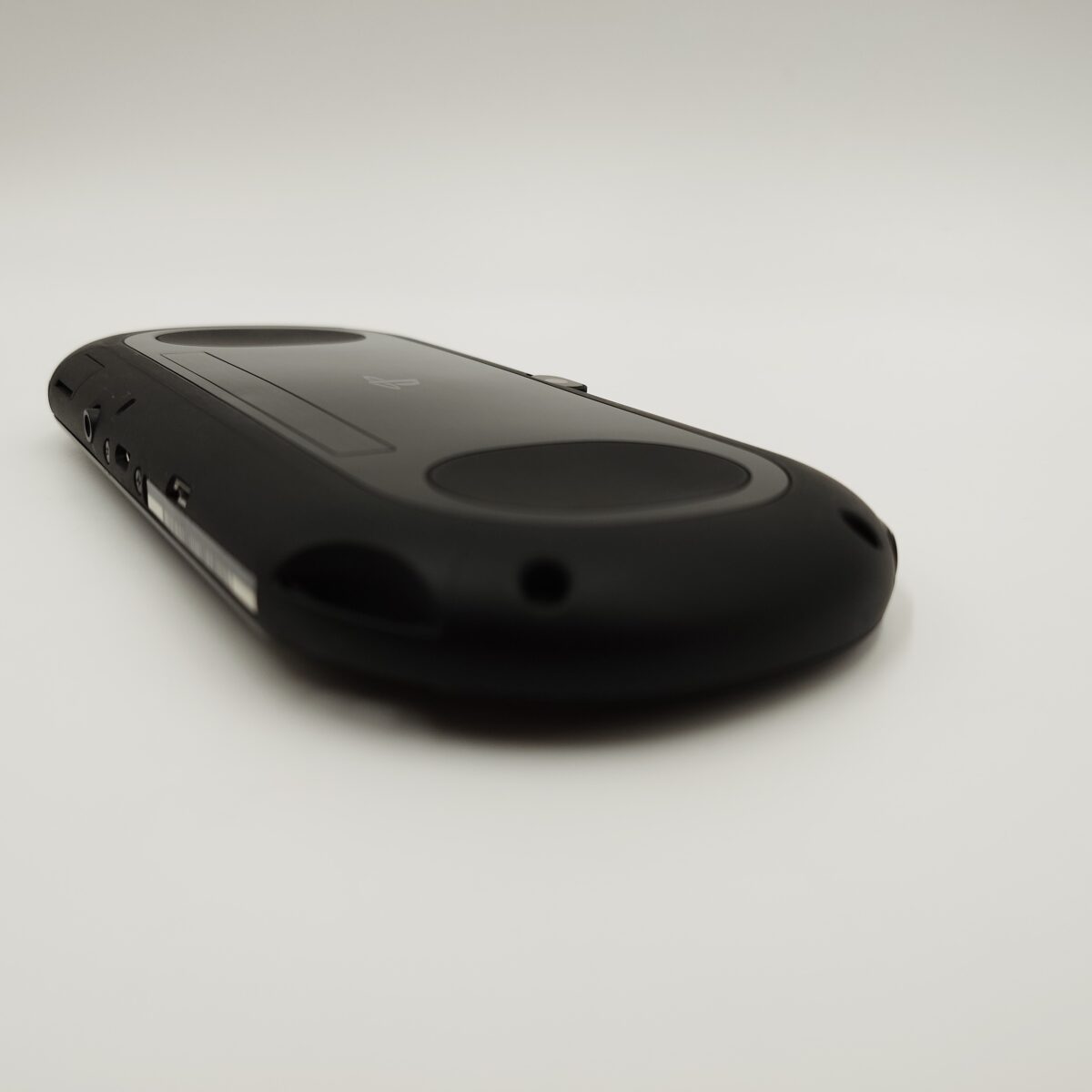 Black PS Vita PCH-2000 Jailbroken 128GB SD2Vita Plug and Play