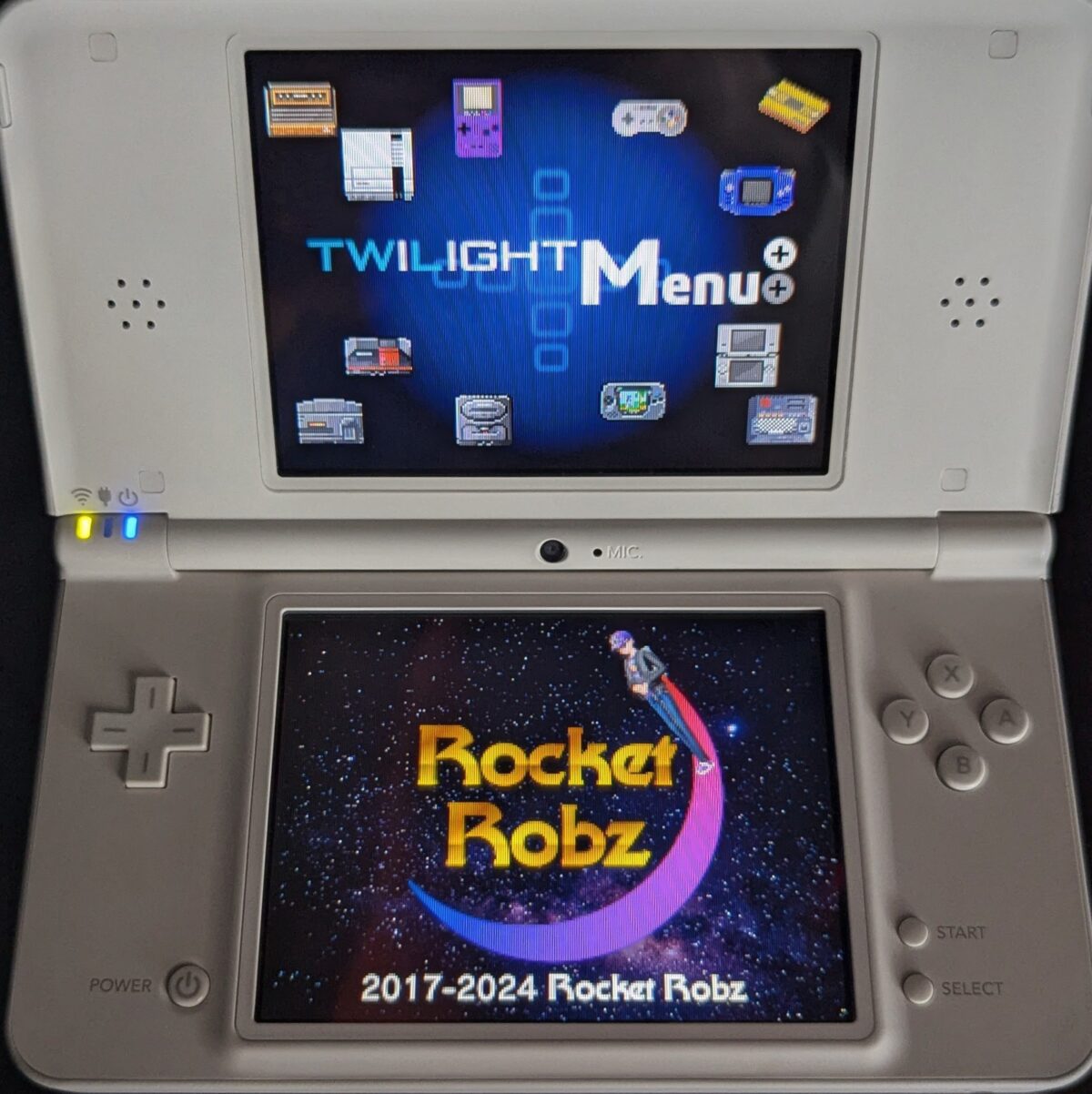 Modded Nintendo DSi LL - Natural White | Twilight++ | 128GB Loaded