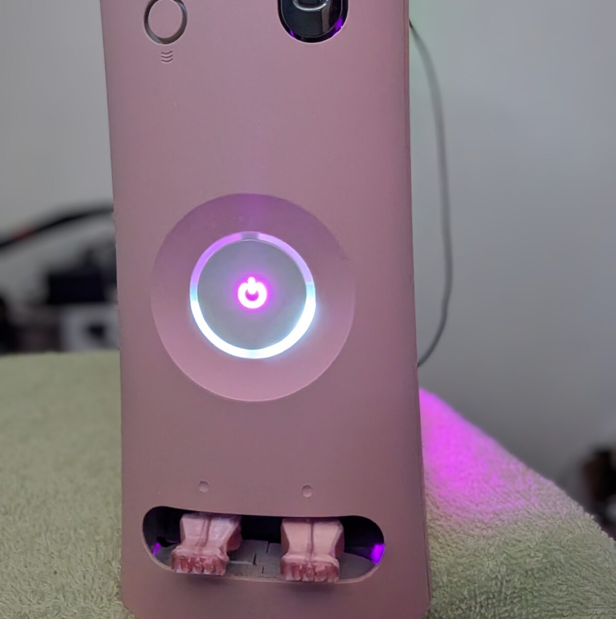 Refurbished RGH 1.2 Modded Xbox 360 Phat - Hello Kitty Edition