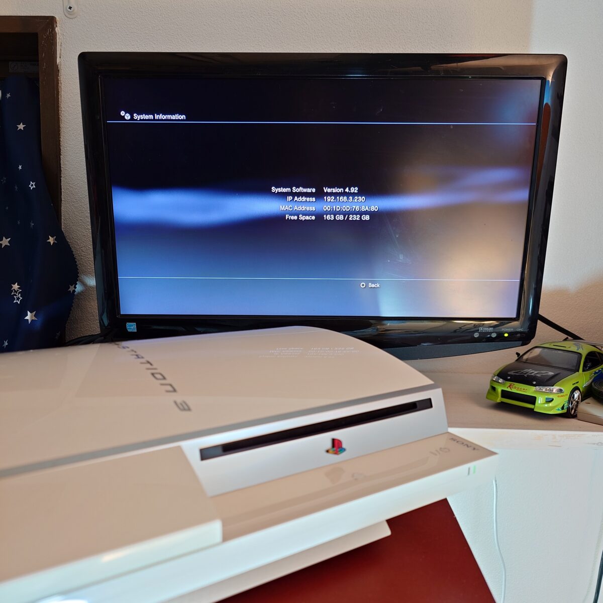 Refurbished Ceramic White Fat PS3 (CECHH00 CW) - Japan Exclusive, Jailbroken, 250GB