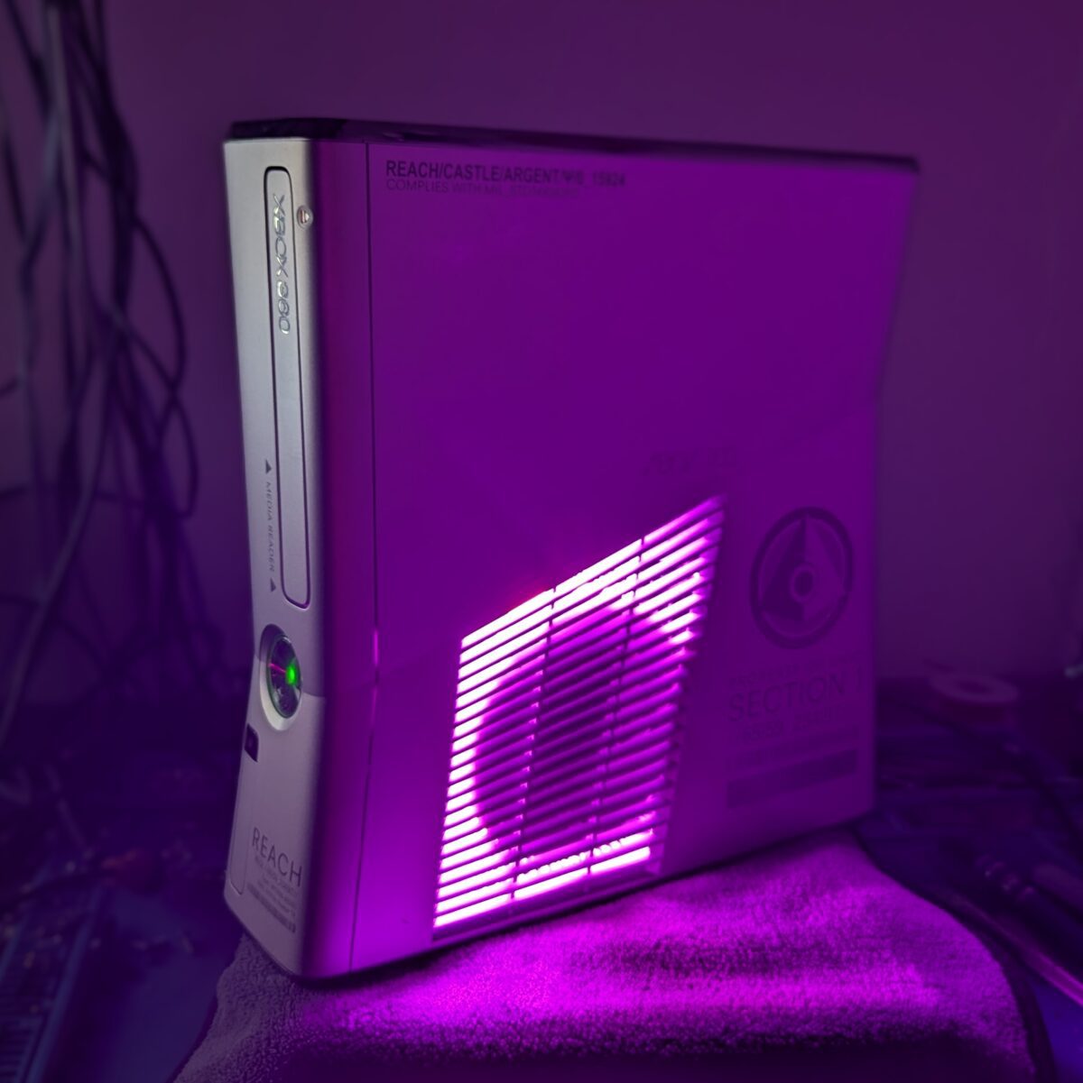 Refurbished Xbox 360 Slim Halo Reach Edition (RGH Modded, Trinity, 250GB HDD, Purple LEDs)