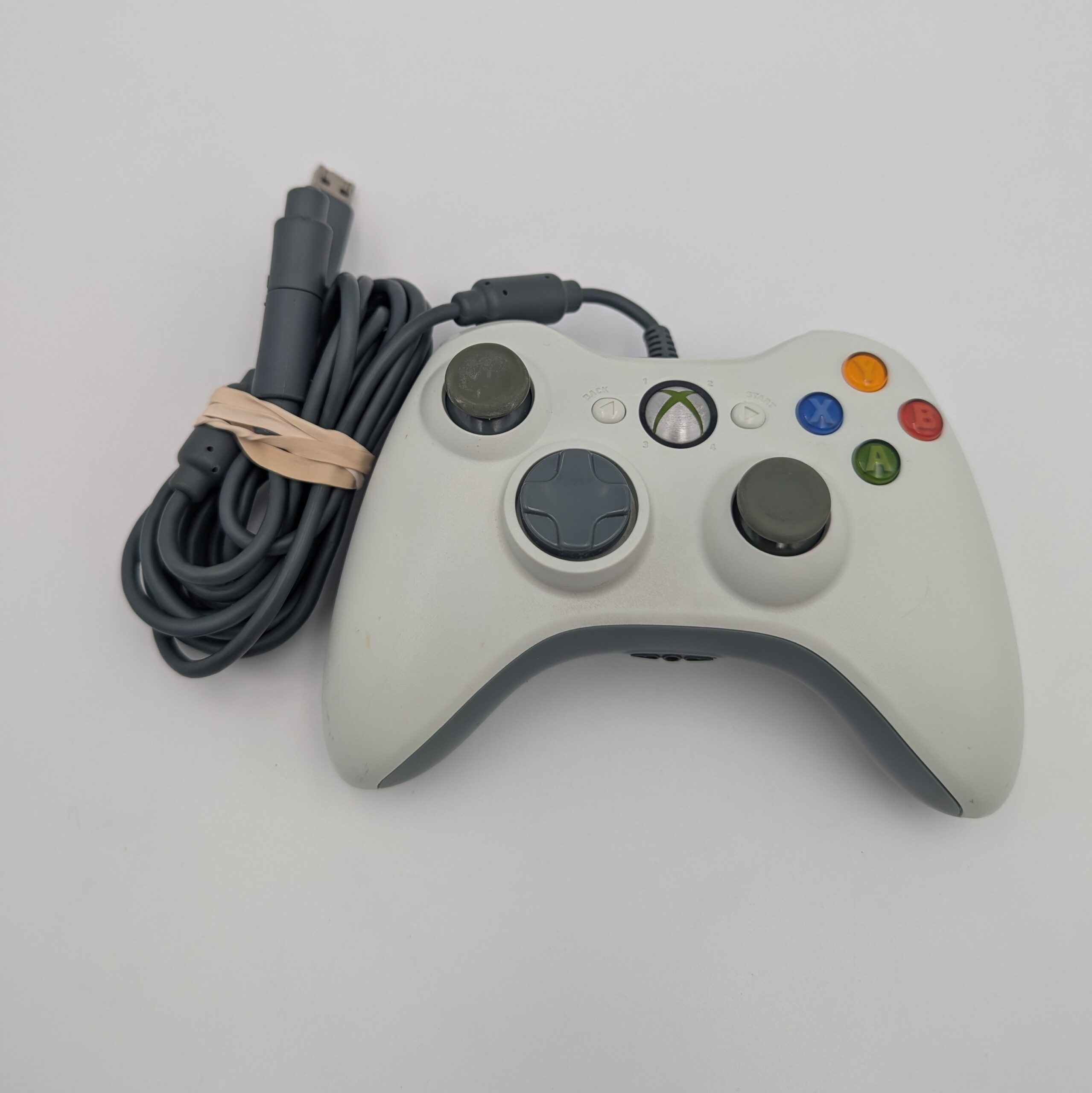 Refurbished White Xbox 360 Phat 60GB, Jasper, Blades Dashboard [As-Is]