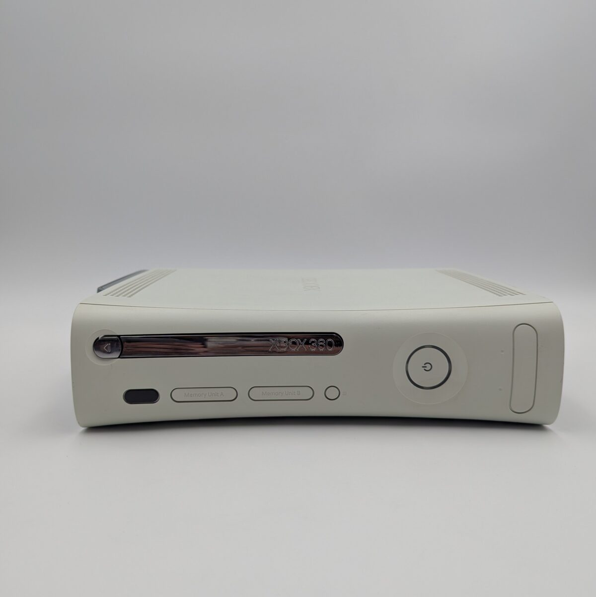Refurbished White Xbox 360 Phat 60GB, Jasper, Blades Dashboard [As-Is]
