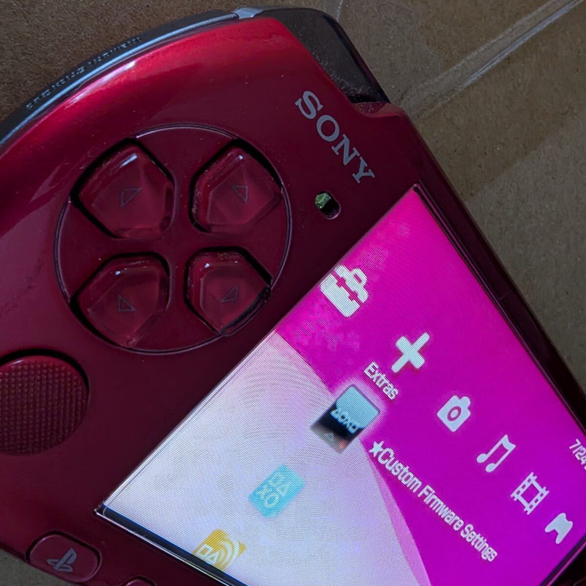 CIB Modded Sony PSP 3000 Radiant Red, 32GB, 6.61 ARK-5 CFW, Plug and Play