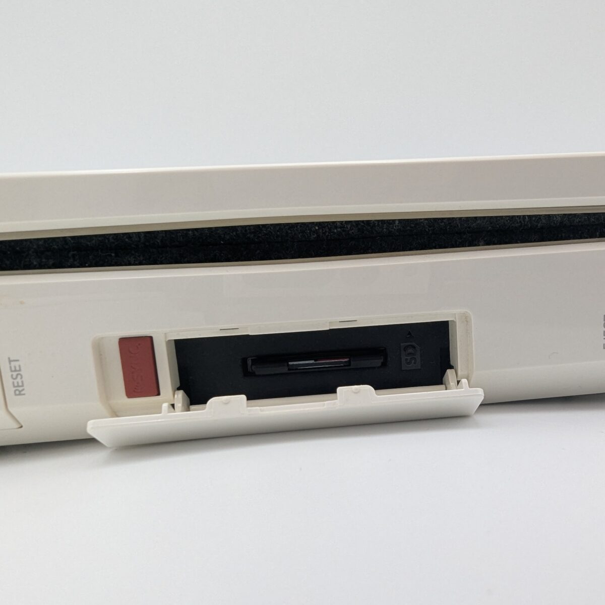 Modded White Nintendo Wii RVL-001 Complete in Box, Region Free, English UI, 120GB HDD