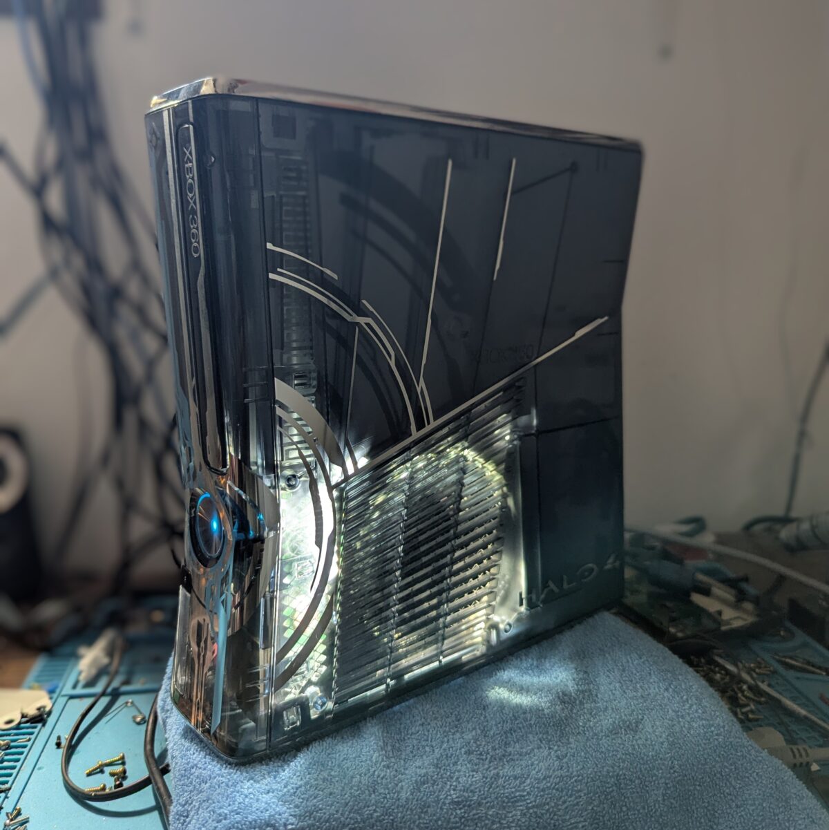 Refurbished Halo 4 Limited Edition Xbox 360, RGH Modded, 320GB HDD
