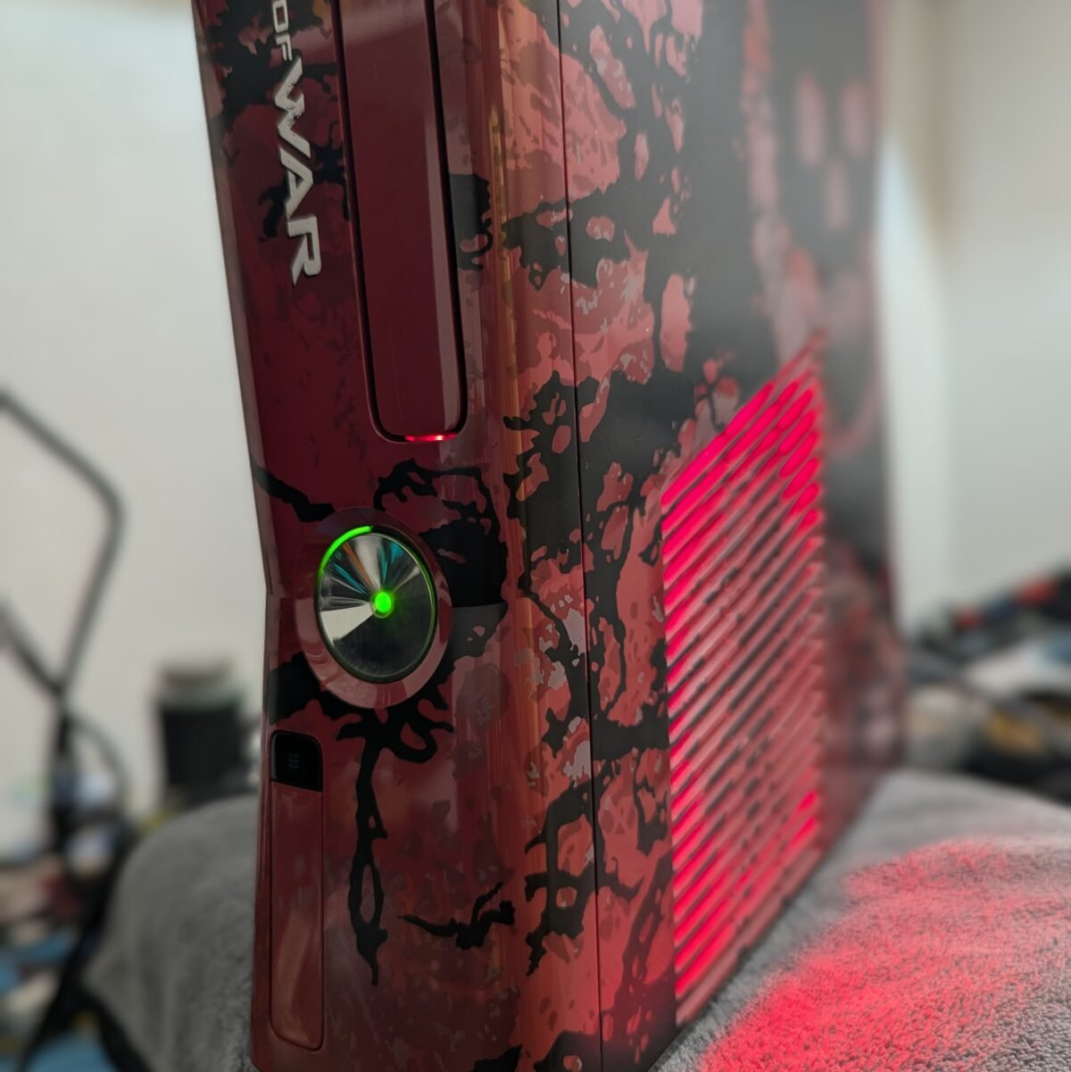 CIB Refurbished Gears of War Limited Edition Xbox 360 Slim RGH Console, Trinity, 320GB