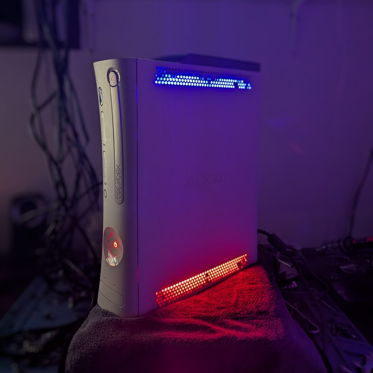 Refurbished White Xbox 360 Phat RGH Console, Jasper, 120GB HDD, Blue & Red LEDs